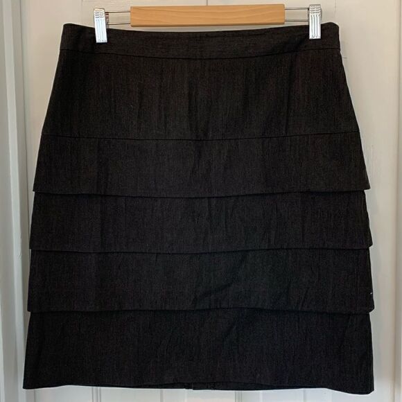 Larry Levine Stretch Layered Skirt Size 10 NWOT - Picture 1 of 3